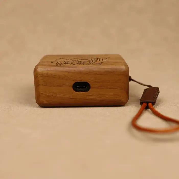 Étui de protection en bois de noyer pour écouteurs Marshall MOTIF II A.N.C, ajustement précis, design minimaliste, protection robuste, cadeau attentionné pour homme et femme, occasions spéciales