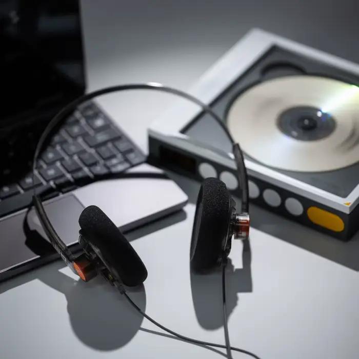 Casque audio supra-auriculaire MOONDROP Old Fashioned 40 mm avec conception modulaire détachable pour la personnalisation